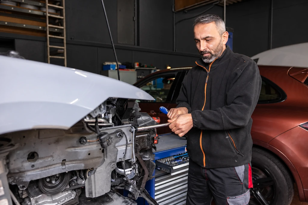 Service im Autohaus Dornthal